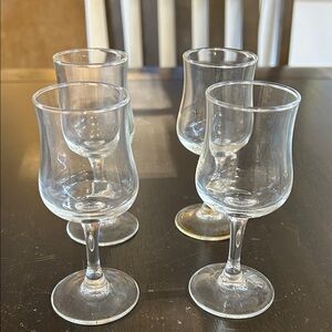 Cordial glasses set of 4  Clear